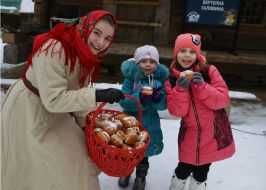 Participants of the Pampushka holiday in Lviv