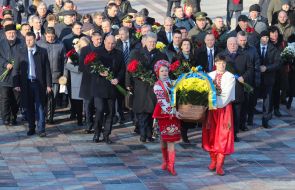 Покладання квітів до пам’ятника Тарасу Шевченку