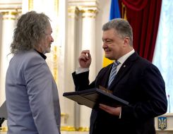 Taras Petrinenko and Petro Poroshenko