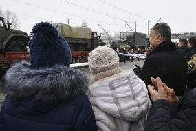 Petro Poroshenko expects the train to arrive