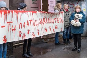 Protest action against the use of animals in the circus