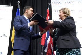 Vladimir Groisman and Erna Solberg