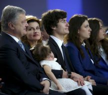 Petro Poroshenko and Marina Poroshenko with children and grandchildren