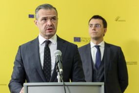 Slavomir Novak and Volodymyr Omelyan