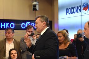 Viktor Yanukovych and journalists