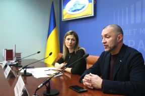 Emine Jaaparova and Volodymyr Prytula  