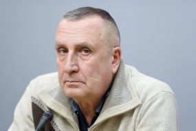 Владимир Кобец