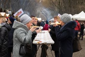 Visitors to the gastronomic festival