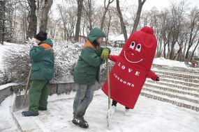 Animator dressed as a condom