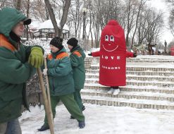 Animator dressed as a condom