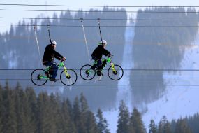 Tourists at the ski resort "Bukovel"