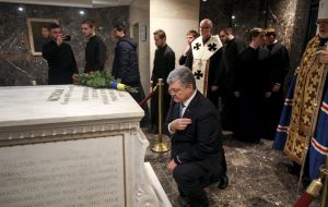 Petro Poroshenko in the crypt of Patriarch Mstislav I