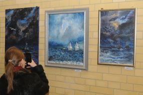 Благотворительная выставка в поддержку военнопленных моряков