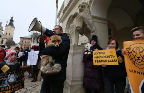 Anti Fur Promotion "Take off the fur forever!"