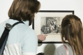 Visitors to the exhibition "Amazing Crime Stories"