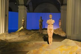 Performance Sculpture "Stardust"