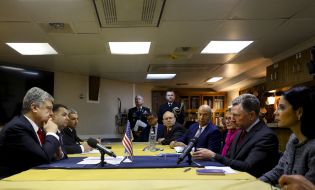 Петро Порошенко, Степан Полторак, Марі Йованович та Курт Волкер