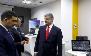 Vladymyr Groysman and Petr Poroshenko