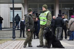 Law enforcers near Kherson city council