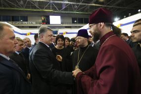 Petro Poroshenko and the priests