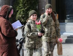 Курсантки Военного института