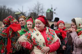 Women in bright shawls