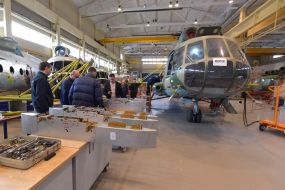 Цех з ремонту вертольотів