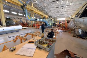 Цех з ремонту вертольотів