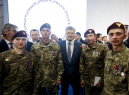 Petro Poroshenko is photographed with the troops