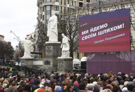 Petro Poroshenko meeting with voters