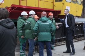 Vitali Klitschko communicates with Kyivmetrostroi employees