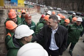 Vitali Klitschko communicates with Kyivmetrostroi employees