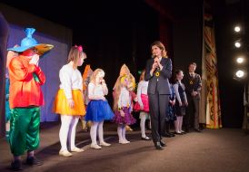 Marina Poroshenko and children