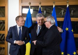Дональд Туск, Петр Порошенко, Жан-Клод Юнкер