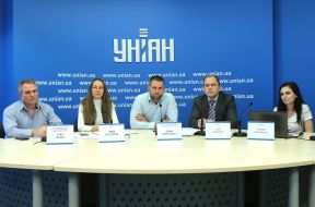 Участники пресс-конференции