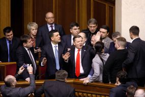 Oleg Lyashko and the deputies broke into the government box