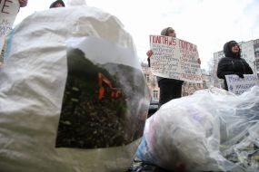 Action "Ukraine - not a garbage can!"