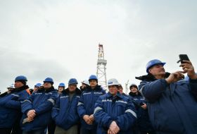 Работники завода «Дискавери - буровое оборудование (Украина)»