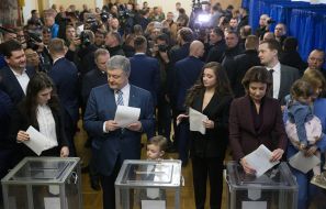 Petro Poroshenko voted in the presidential elections in Ukraine