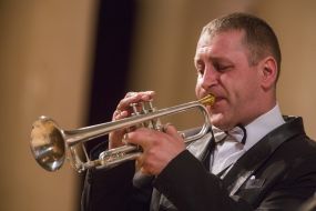 Евгений Дзюня