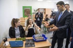 Vladimir Groisman visited Solonyansky secondary school № 1