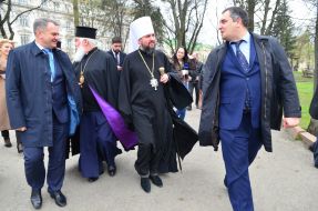 Oleg Sinyutka, Metropolitan Epiphanius and Alexander Ganushin