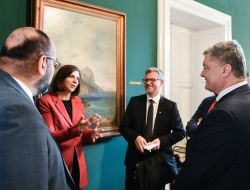 Annalena Berbock and  Petro Poroshenko