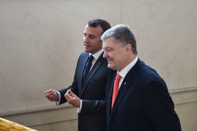 Петр Порошенко и Эммануэль Макрон