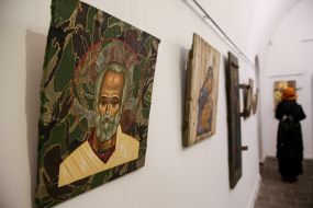 Drawn on drawers under the icon clippings