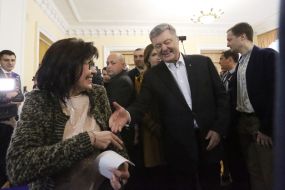 Petro Poroshenko at the polling station