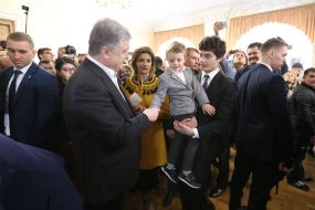 Petro Poroshenko with his family