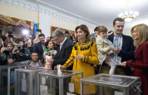 Petro Poroshenko with his family