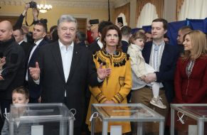 Petro Poroshenko with his family