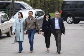 Vladimir Groisman with his wife Elena